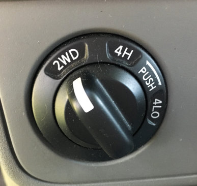 Used 2011 Nissan Frontier SV w/ SV Premium Utility Pkg image 24