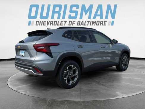 New 2025 Chevrolet Trax LT w/ Driver Confidence Package image 6