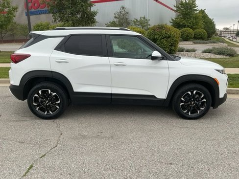 Used 2023 Chevrolet TrailBlazer LT w/ Convenience Package image 3