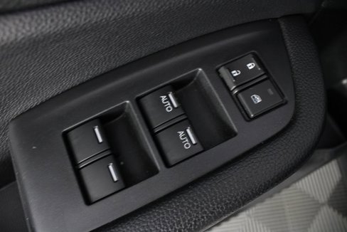 Used 2017 Honda Pilot Touring image 17