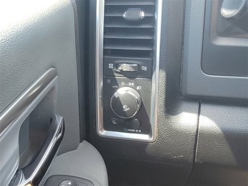 Used 2020 RAM 1500 Classic Warlock image 31