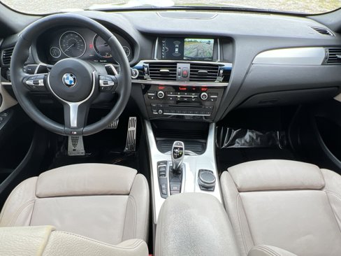Used 2018 BMW X4 M40i image 23