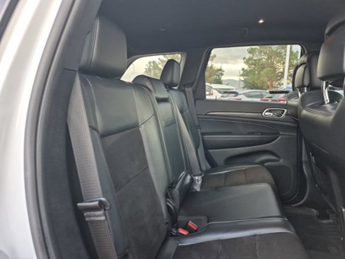 Used 2019 Jeep Grand Cherokee Altitude image 31