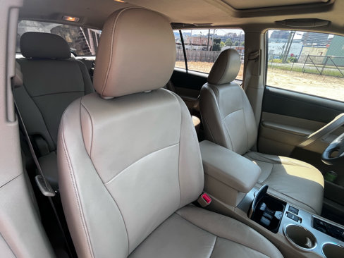 Used 2013 Toyota Highlander FWD image 71