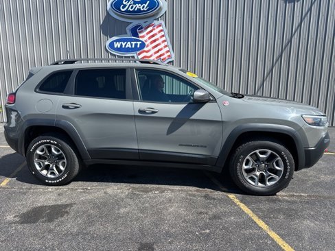 Used 2019 Jeep Cherokee Trailhawk w/ Comfort & Convenience Group image 6