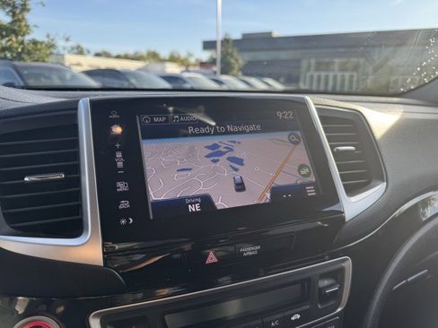 Used 2018 Honda Pilot Elite image 19