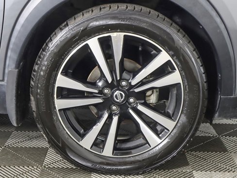 Used 2019 Nissan Kicks SR image 18