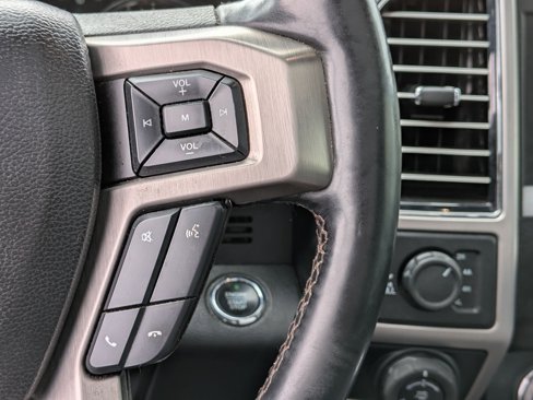 Used 2019 Ford F150 Platinum w/ Equipment Group 701A Luxury image 21
