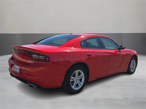 Used 2022 Dodge Charger SXT w/ Leather Interior Group image 4