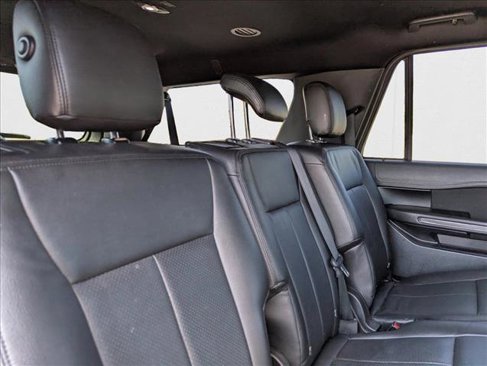 Used 2019 Ford Expedition Max XLT image 27