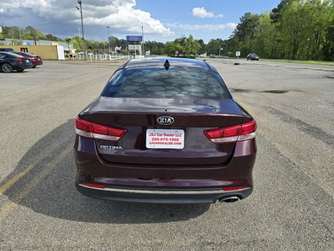 Used 2018 Kia Optima LX w/ 17" Alloy Wheels Package image 8