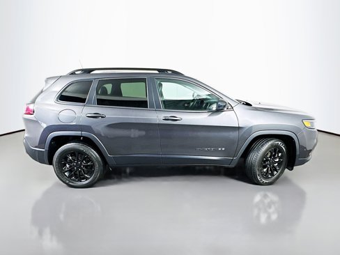 Used 2023 Jeep Cherokee Altitude Lux image 8