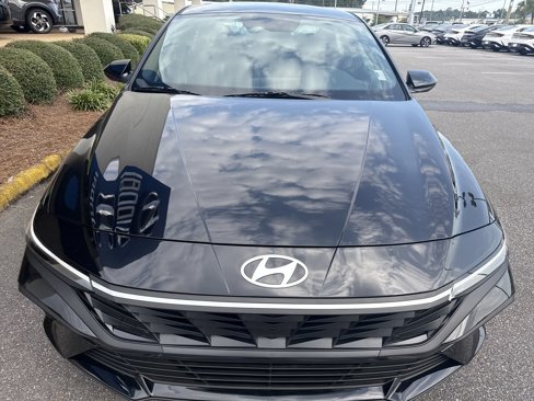 New 2025 Hyundai Elantra Sport image 6