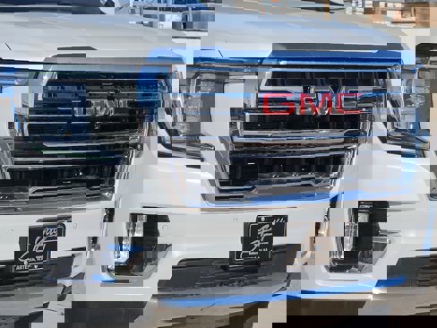 Used 2022 GMC Yukon SLT w/ SLT Luxury Package image 7