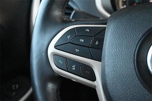 Used 2018 Jeep Cherokee Limited image 21