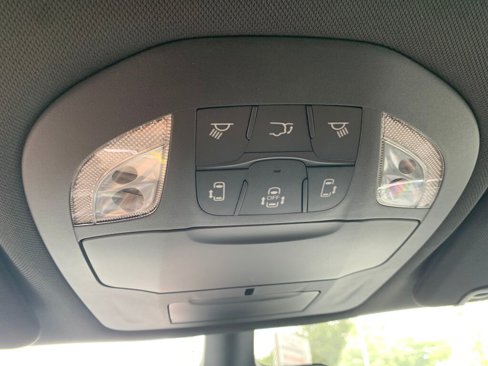 New 2025 Chrysler Pacifica Select image 25