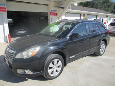 Used 2010 Subaru Outback 2.5i Premium image 11