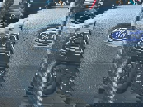 Used 2019 Ford Escape SEL image 15