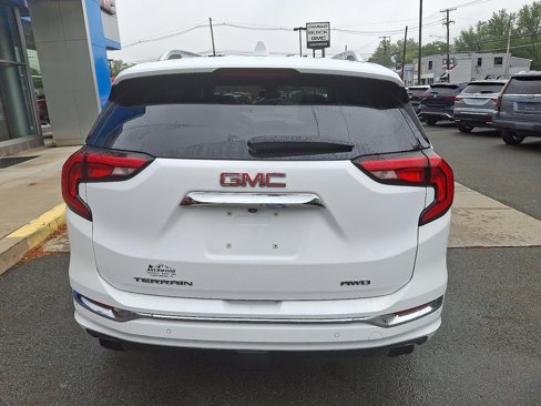 Used 2019 GMC Terrain Denali w/ Advanced Safety Package image 5