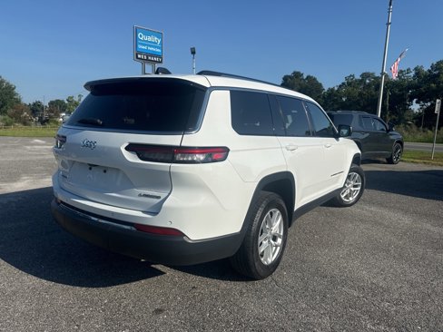 Used 2023 Jeep Grand Cherokee L Laredo image 5