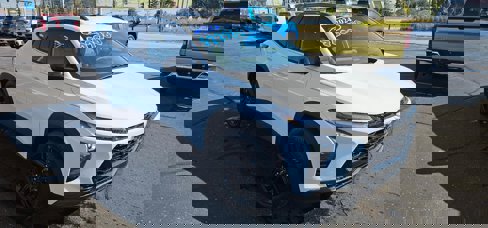 Used 2024 Chevrolet Trax ACTIV w/ Sunroof Package image 1