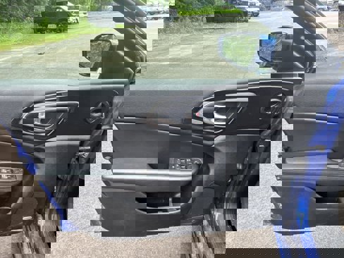 Used 2015 Chrysler 200 C w/ Navigation & Sound Group I image 22