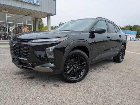 New 2025 Chevrolet Trax ACTIV w/ Sunroof Package image 1