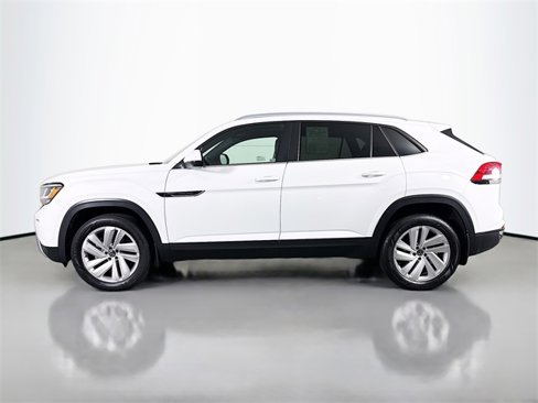 Used 2020 Volkswagen Atlas Cross Sport SE w/ Panoramic Sunroof Package image 4