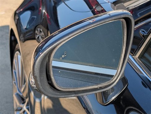 Used 2018 Lexus IS 300 image 10