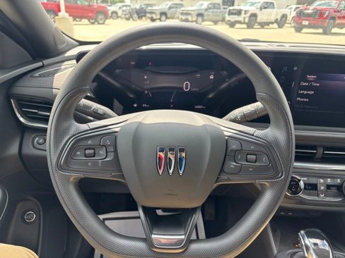 Certified 2024 Buick Envista Preferred w/ Convenience II Package image 11