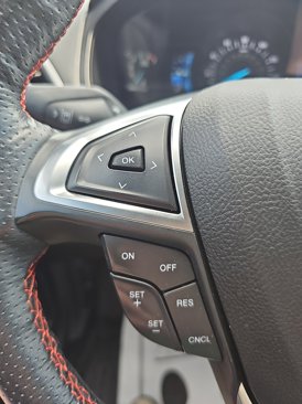 Used 2022 Ford Edge ST-Line image 24