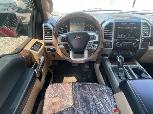 Used 2015 Ford F150 Lariat image 11