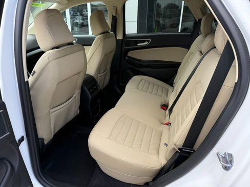 Used 2024 Ford Edge SEL image 13