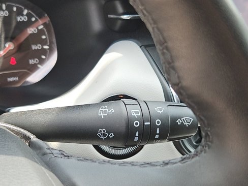 Used 2023 Jeep Compass Limited image 20