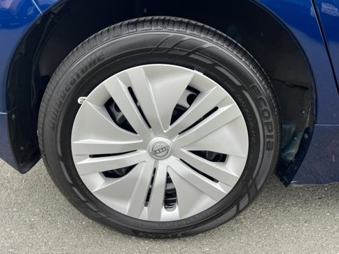 Used 2025 Nissan Leaf S image 50