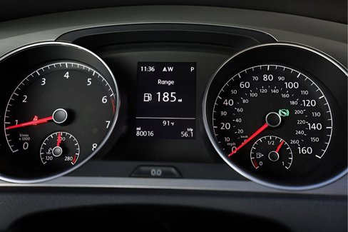 Used 2015 Volkswagen Golf SE image 29