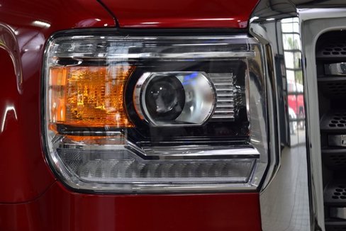 Used 2018 GMC Sierra 2500 SLE w/ SLE Preferred Package image 10