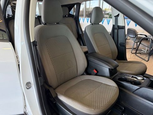Used 2022 Ford Escape SE image 26