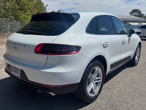 Used 2017 Porsche Macan image 16