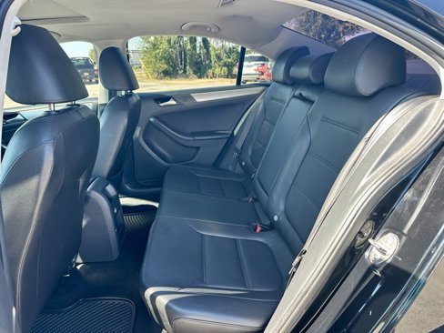 Used 2015 Volkswagen Jetta SE image 10