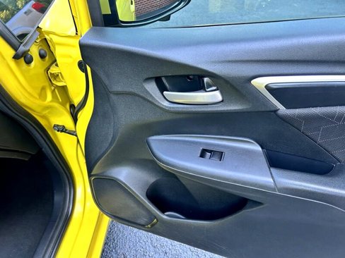 Used 2015 Honda Fit EX image 34