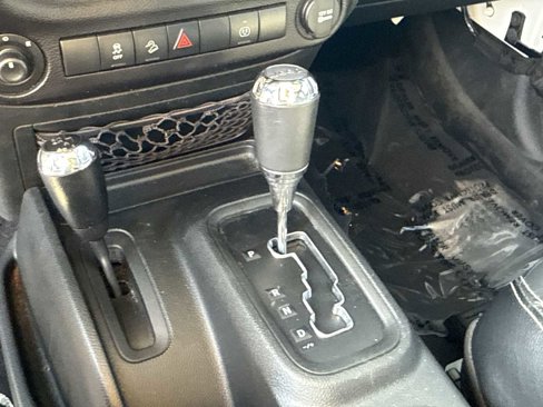Used 2018 Jeep Wrangler Sport image 18