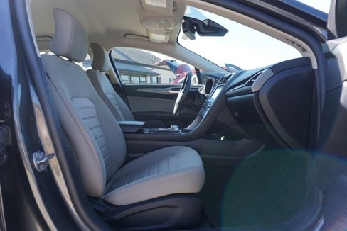 Used 2019 Ford Fusion S image 25