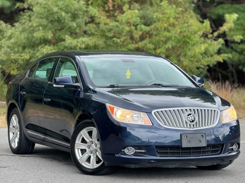 Used 2010 Buick LaCrosse CXL w/ Entertainment Package image 2