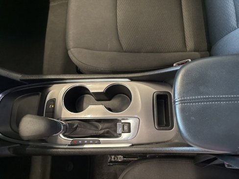 Used 2024 Chevrolet Malibu LT image 31