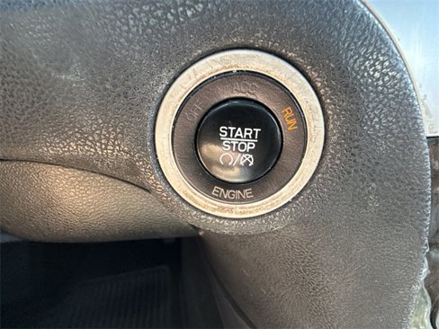 Used 2014 Chrysler 300 C image 17