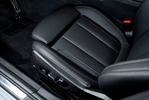 Used 2024 BMW M340i xDrive w/ Driving Assistance Package image 21