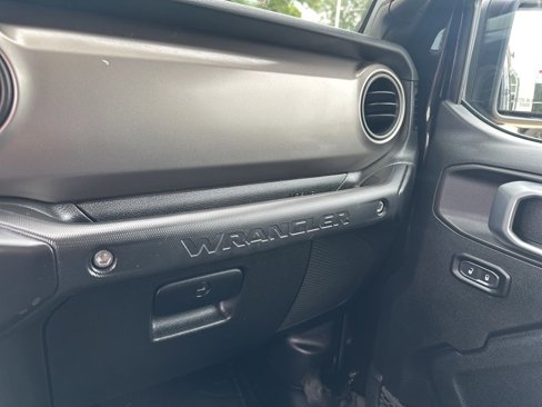 Used 2020 Jeep Wrangler Sport image 18