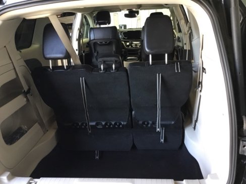 Used 2022 Chrysler Pacifica Touring-L image 50