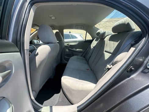 Used 2013 Toyota Corolla LE Special Edition image 10